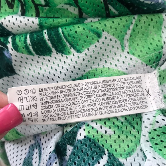 Cute top - Picture 5 of 5